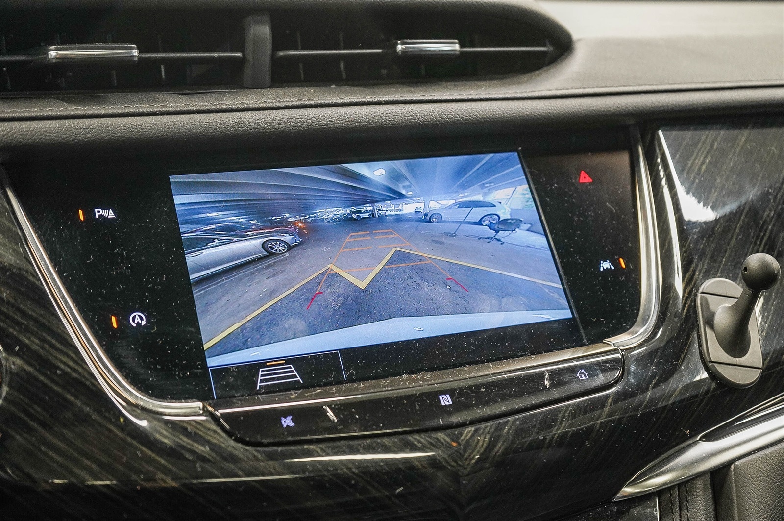 Thumbnail: 2020 Cadillac XT6 - 26