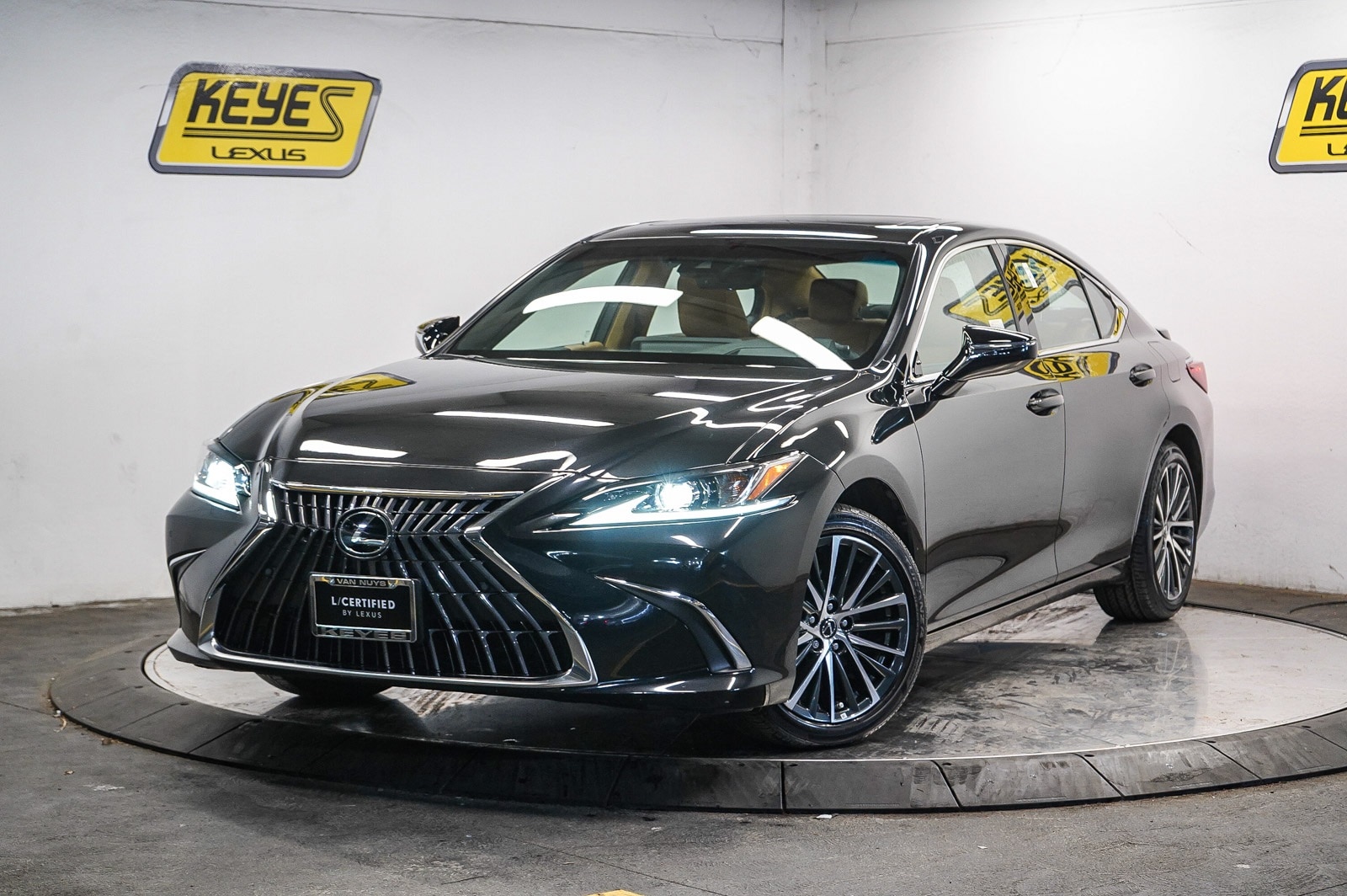 Thumbnail: 2025 Lexus ES - 1