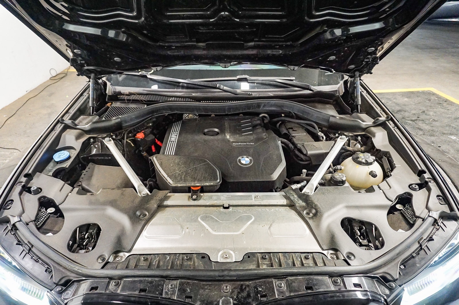 Thumbnail: 2023 BMW X4 - 28