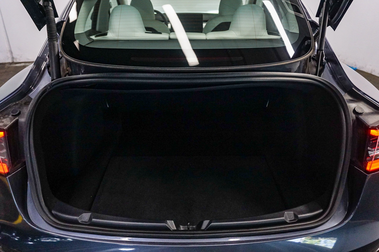 Thumbnail: 2023 Tesla Model 3 - 25