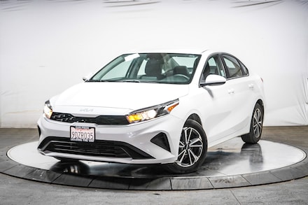 2023 Kia Forte LXS Sedan