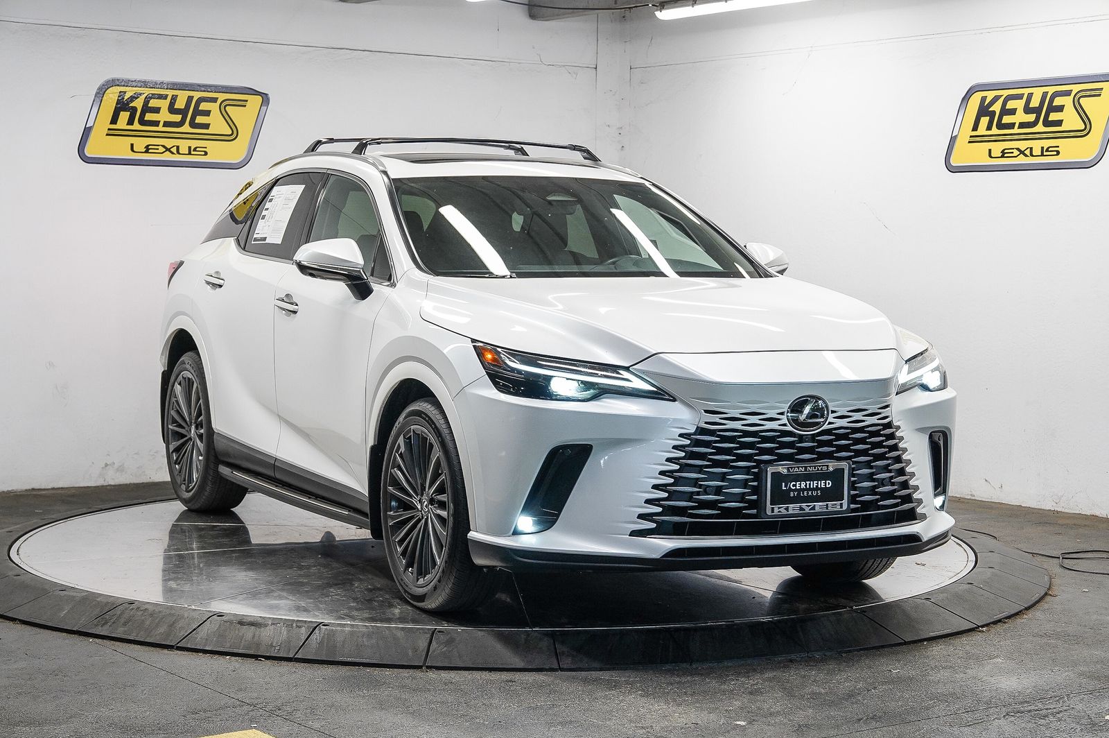 Thumbnail: 2024 Lexus RX - 5