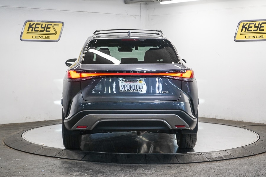 Thumbnail: 2024 Lexus RX - 3