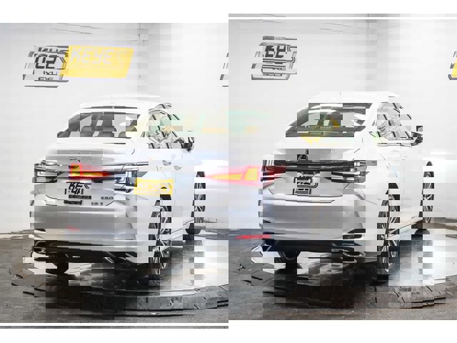 Thumbnail: 2025 Lexus ES - 4