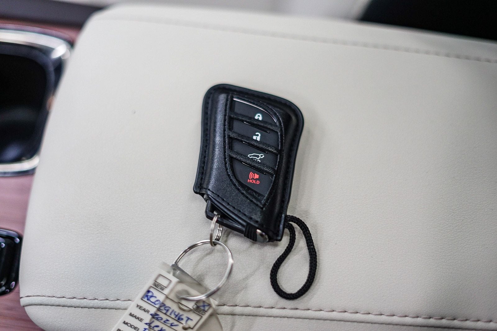 Thumbnail: 2024 Lexus RX - 32