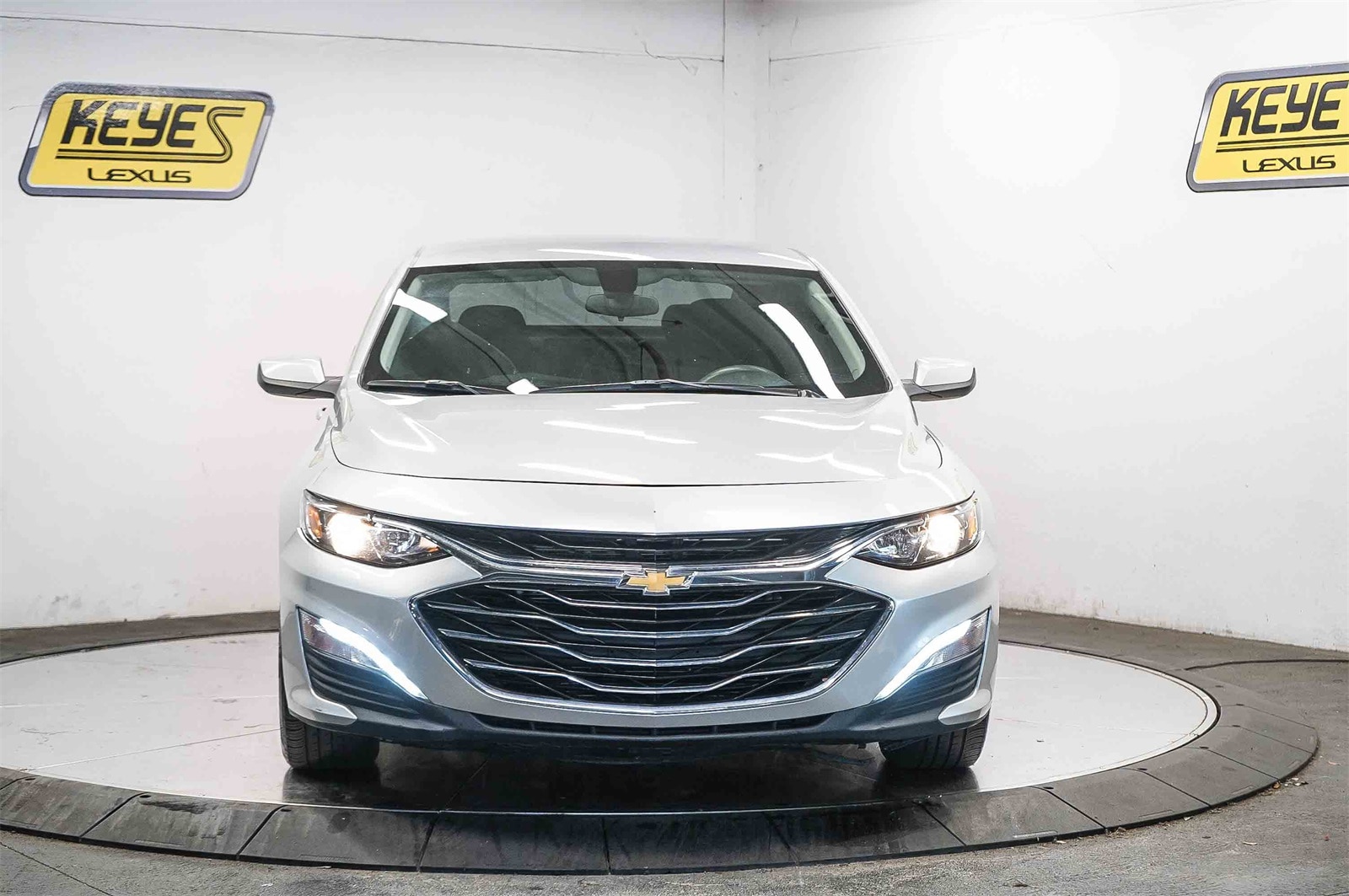 Thumbnail: 2020 Chevrolet Malibu - 6