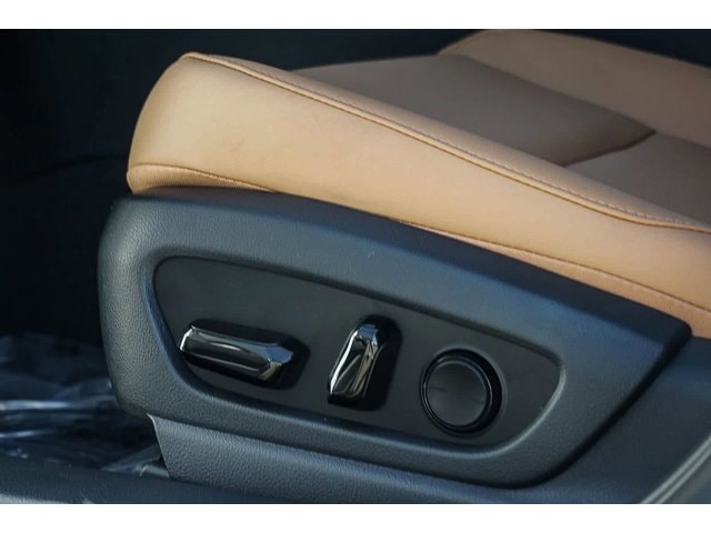 Thumbnail: 2026 Lexus UX - 21