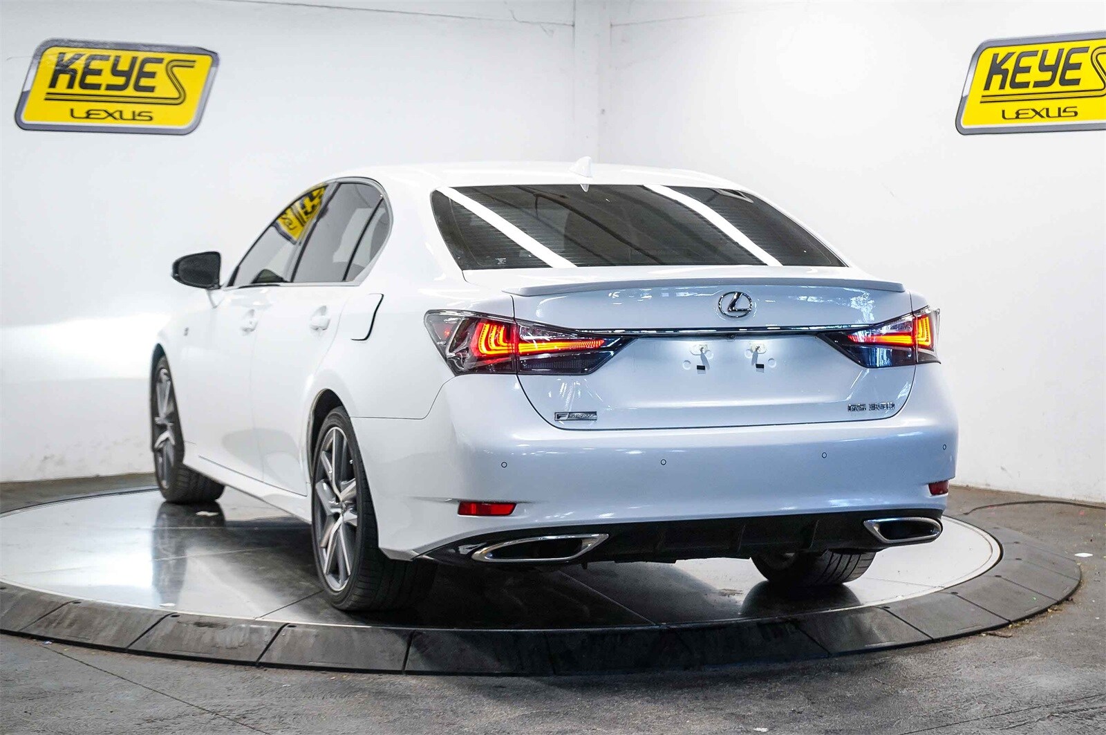 2018 Lexus GS 350 F SPORT photo 2