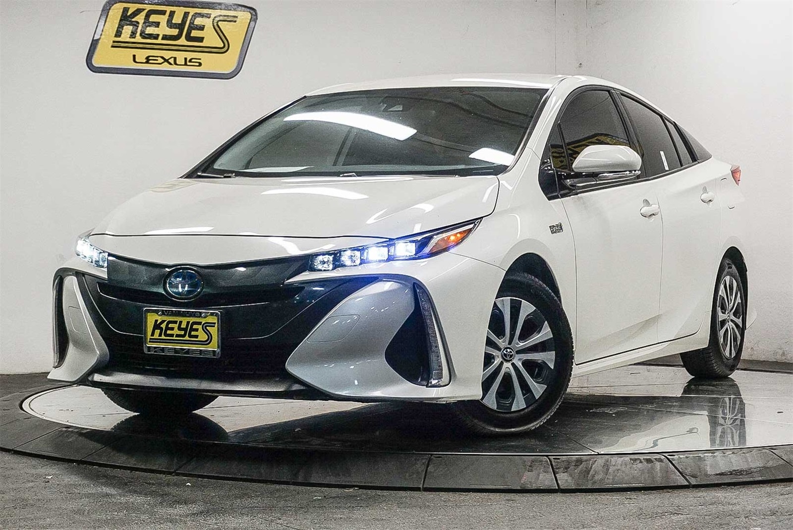 2020 Toyota Prius Prime XLE -
                  Van Nuys, CA
