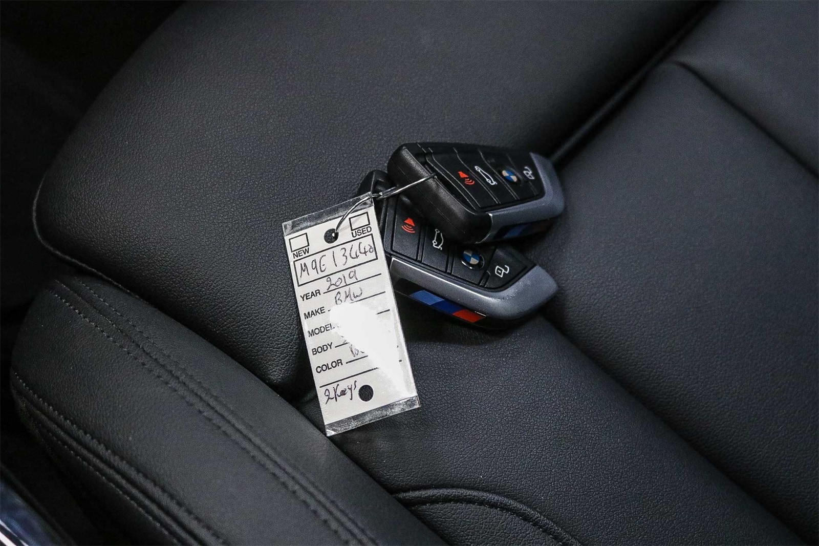 Thumbnail: 2021 BMW X4 - 21