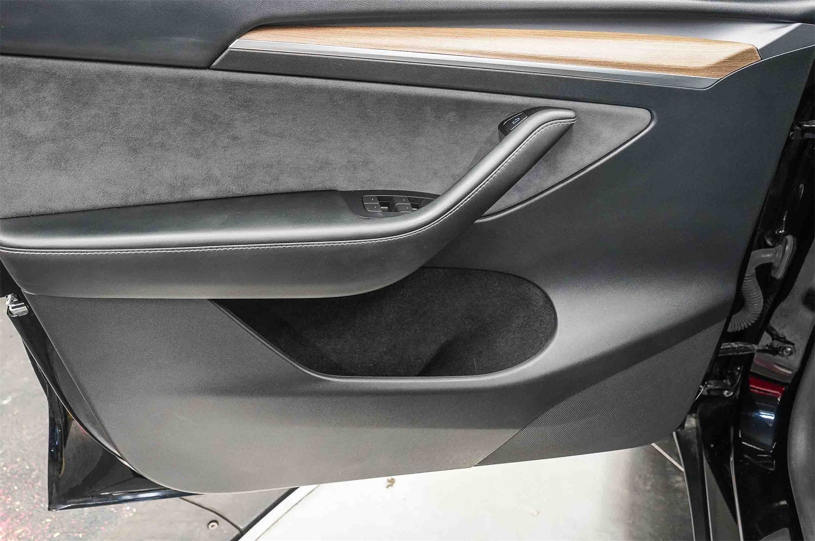 Thumbnail: 2024 Tesla Model Y - 21