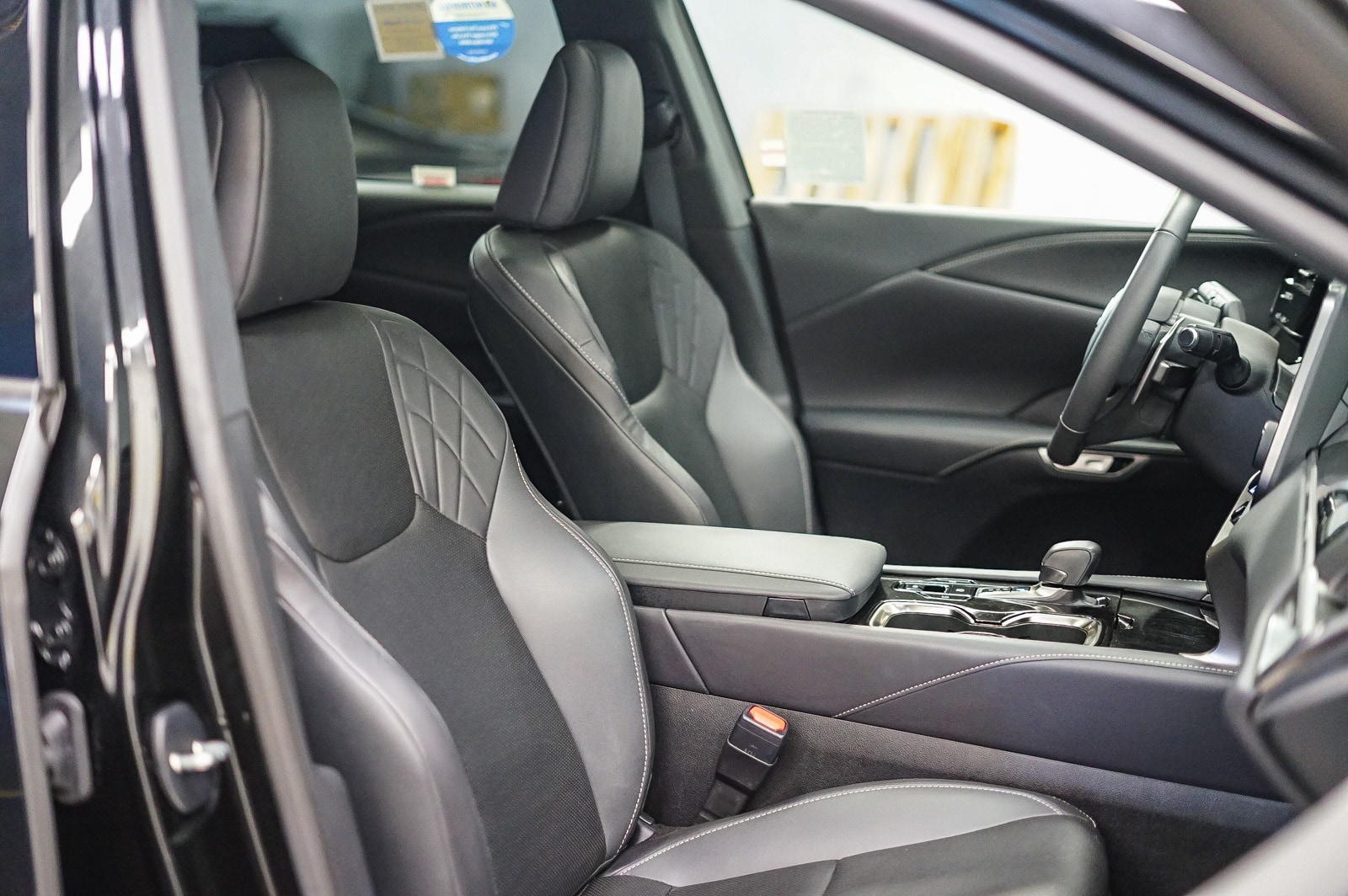 Thumbnail: 2024 Lexus RX - 15