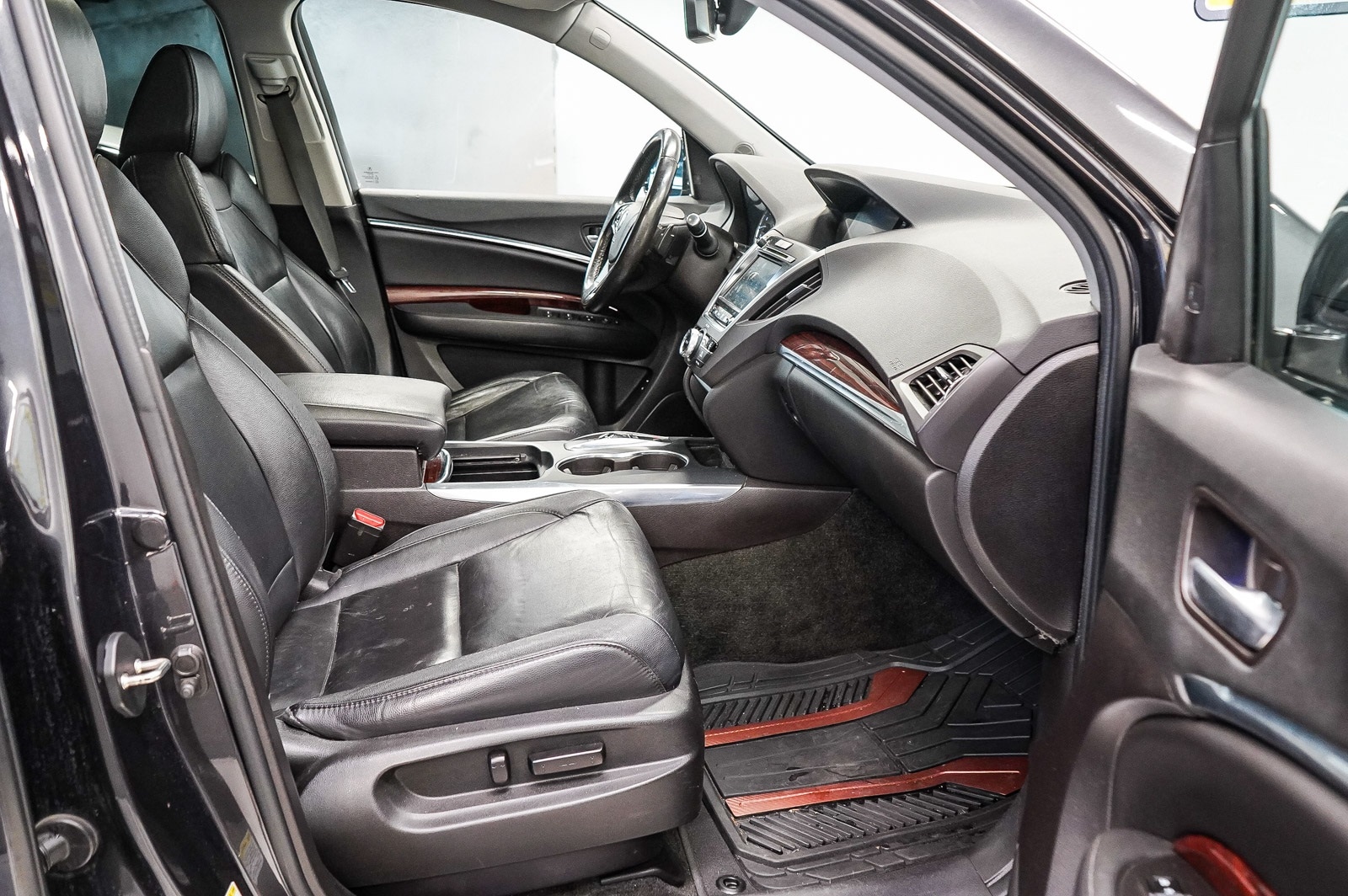 Thumbnail: 2016 Acura MDX - 17