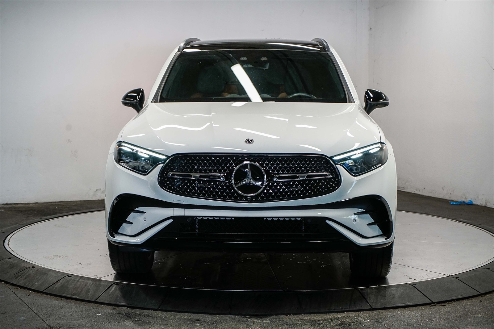 Thumbnail: 2023 Mercedes-Benz GLC - 6