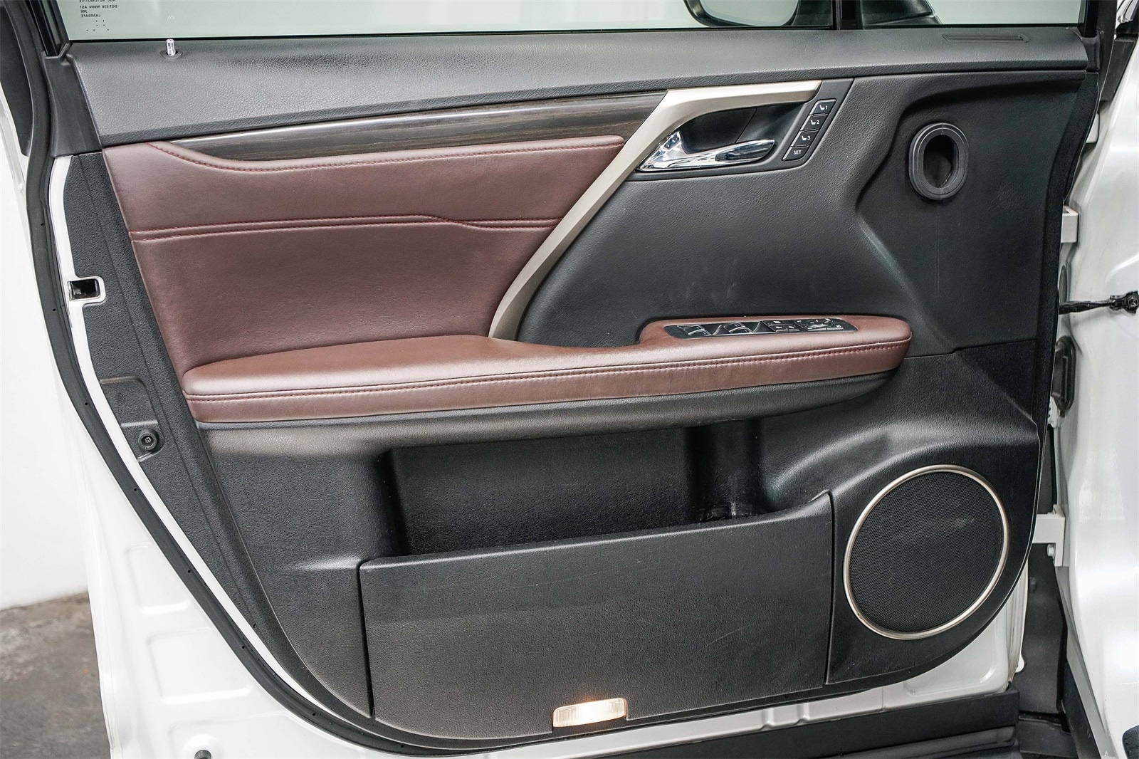 Thumbnail: 2016 Lexus RX - 19