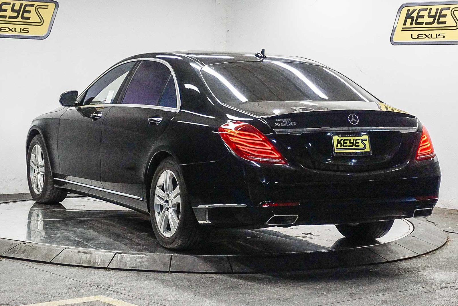 Thumbnail: 2017 Mercedes-Benz S-Class - 2