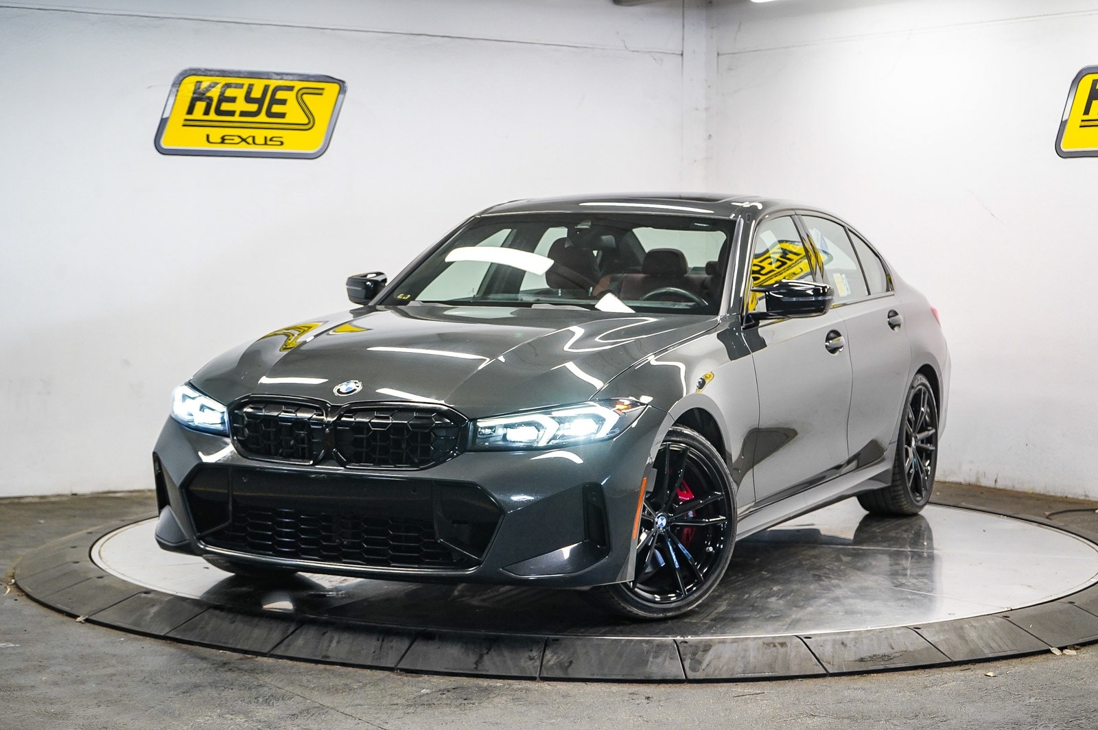 Thumbnail: 2023 BMW 3 Series - 1