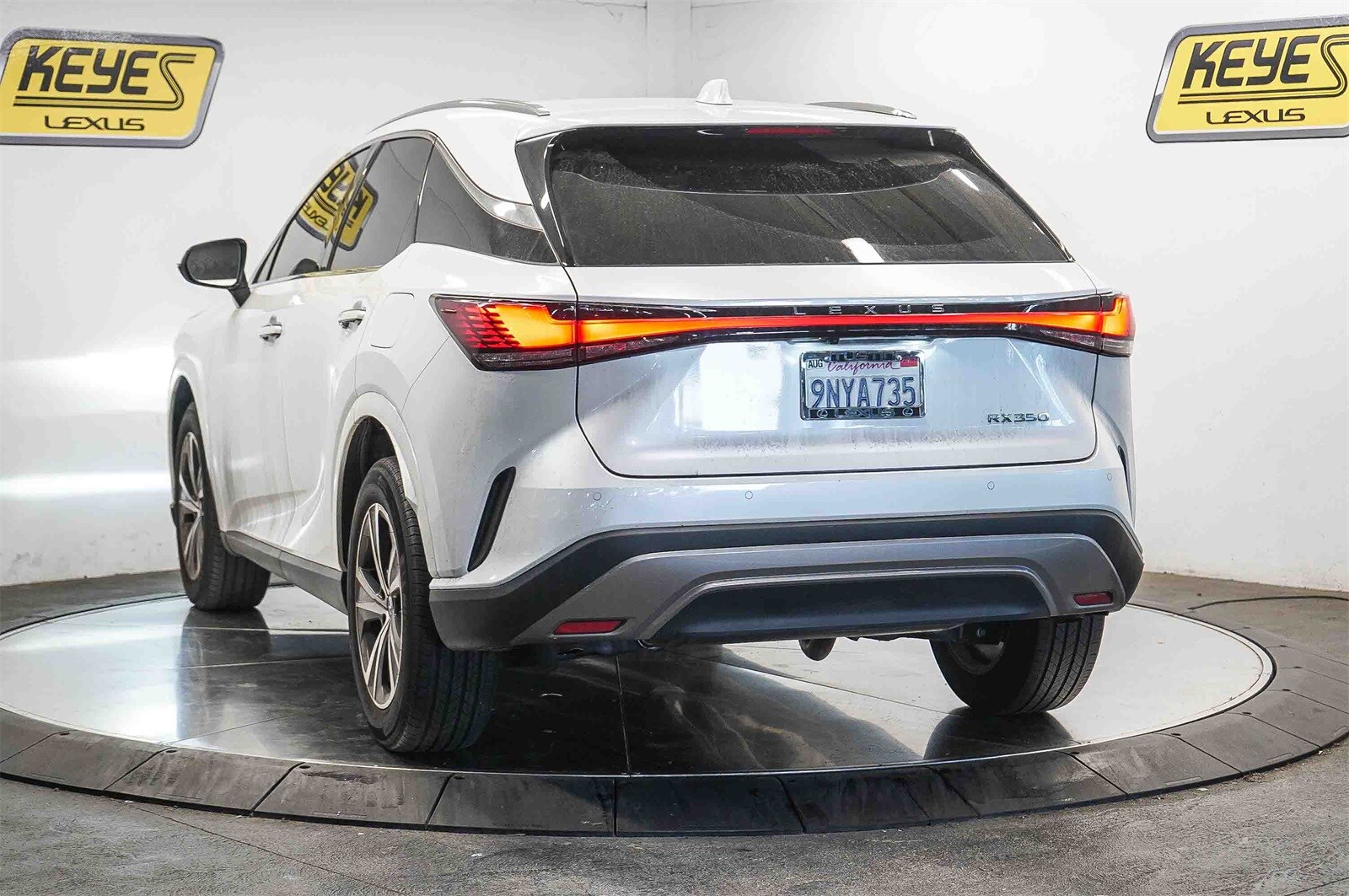 2024 Lexus RX 350 photo 2
