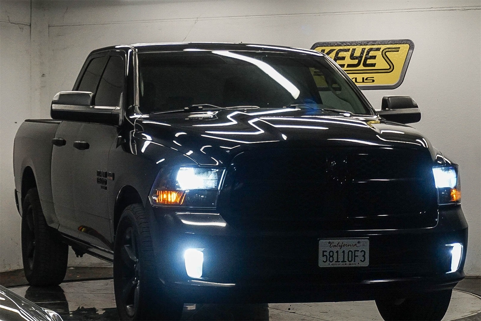 Thumbnail: 2021 RAM 1500 Classic - 3