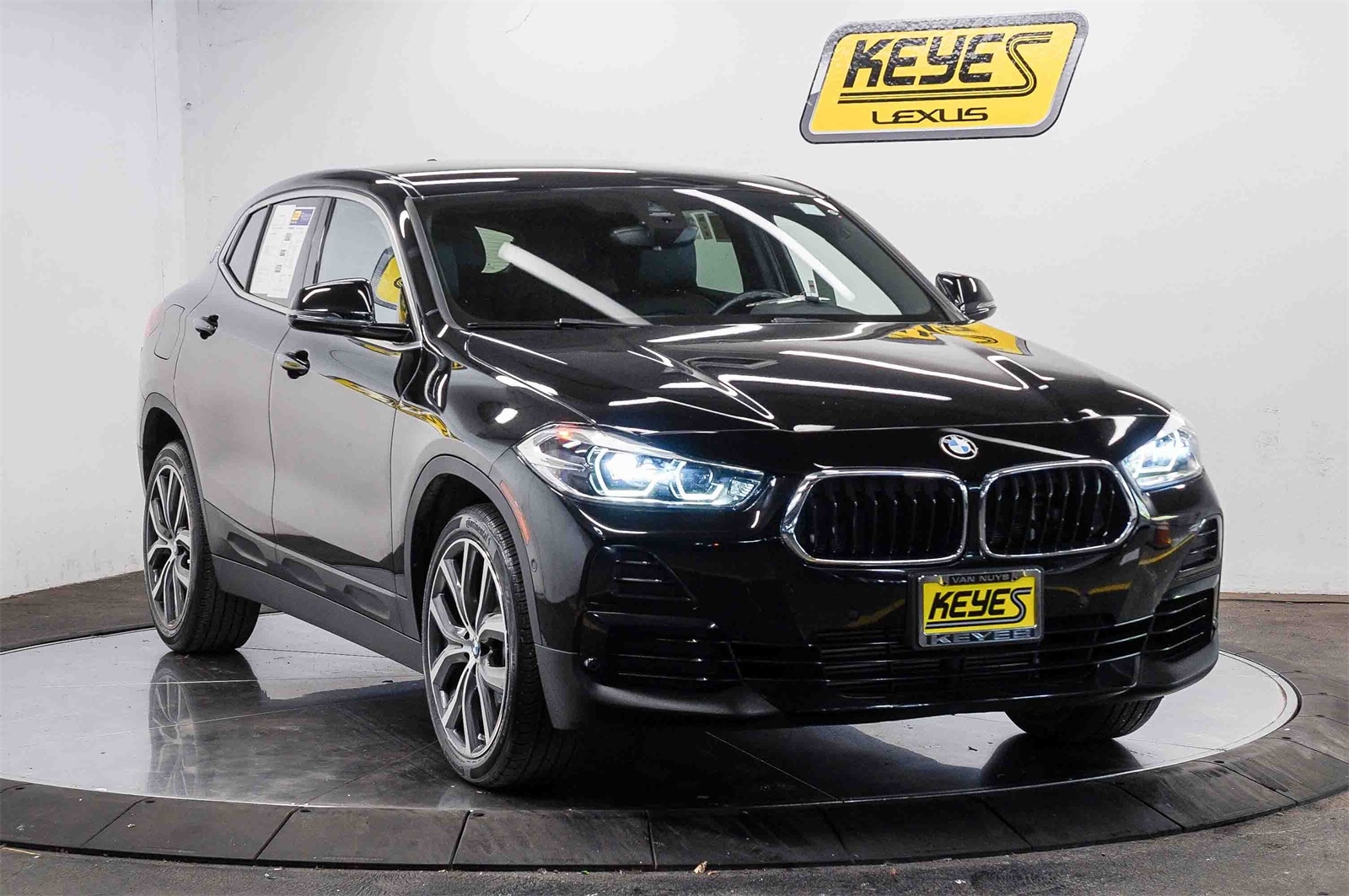 Thumbnail: 2022 BMW X2 - 3