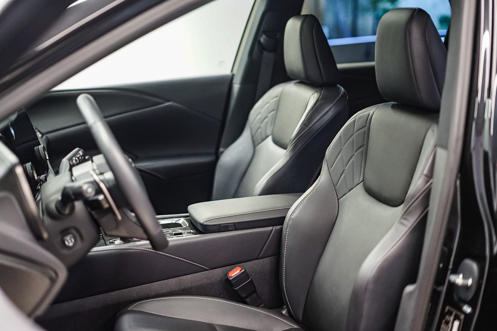 Thumbnail: 2024 Lexus RX - 16