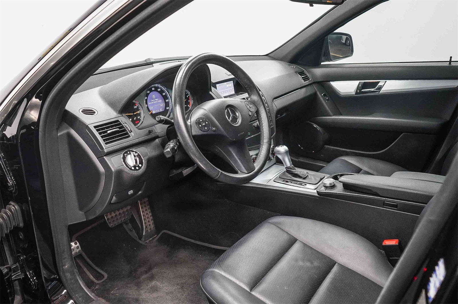 Thumbnail: 2008 Mercedes-Benz C-Class - 18