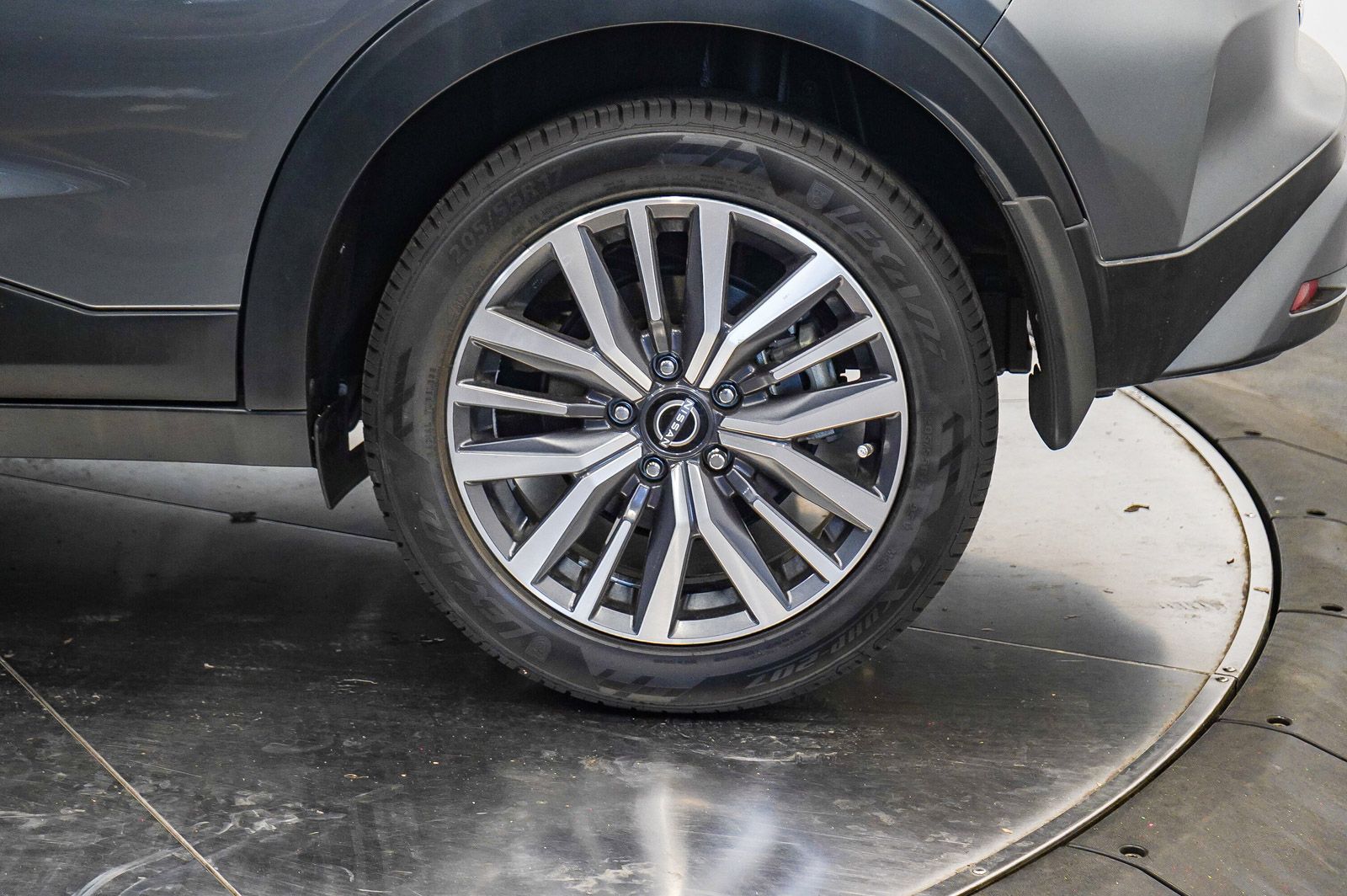 Thumbnail: 2023 Nissan Kicks - 10