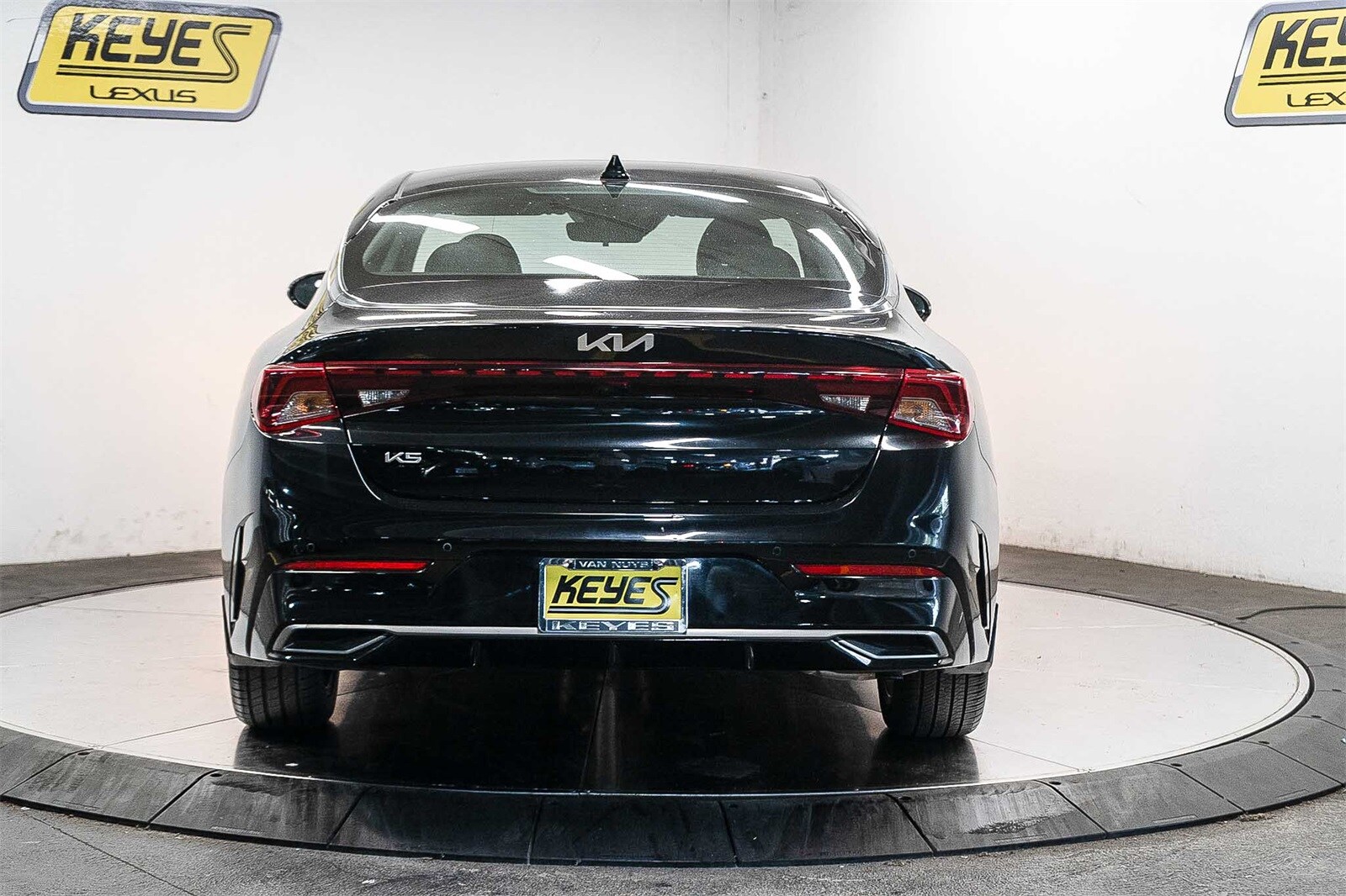2024 Kia K5 EX photo 3