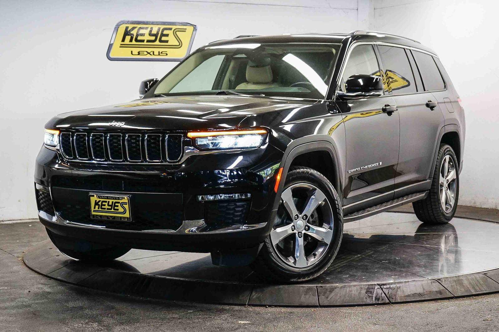 2022 Jeep Grand Cherokee L Limited Edition -
                  Van Nuys, CA