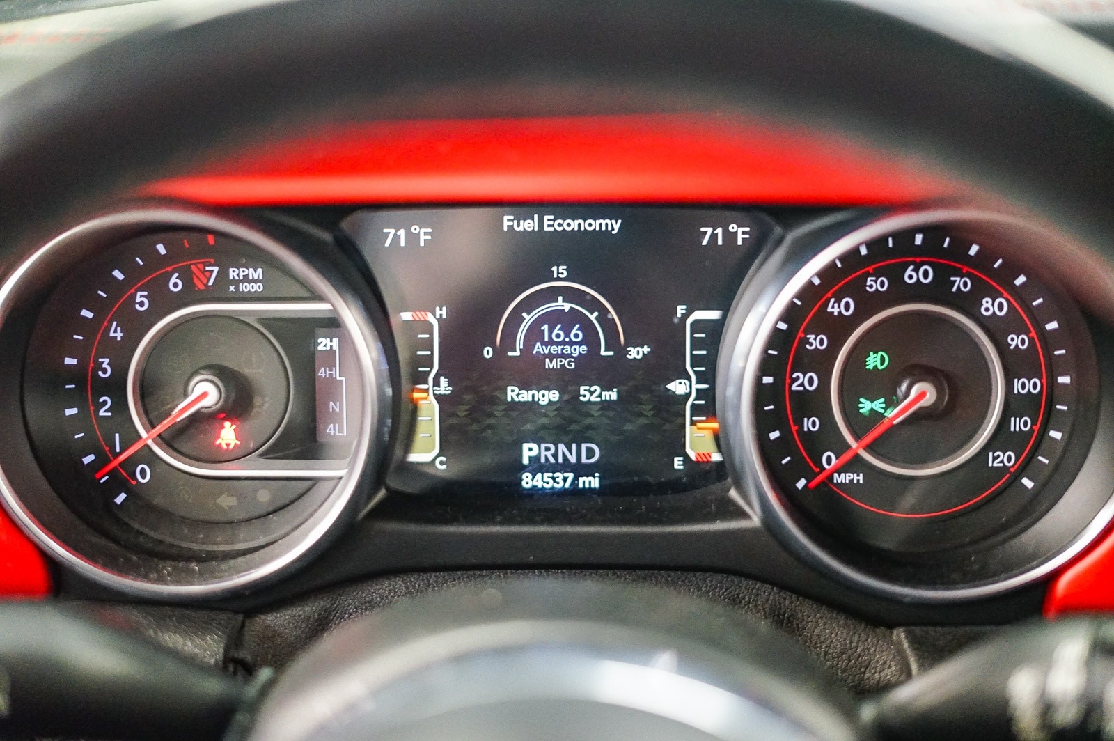 Thumbnail: 2018 Jeep Wrangler - 21