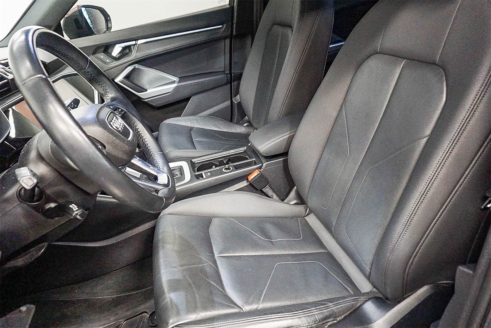 Thumbnail: 2020 Audi Q3 - 19