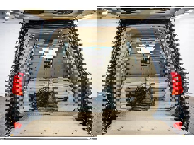 Thumbnail: 2011 Lexus LX - 33