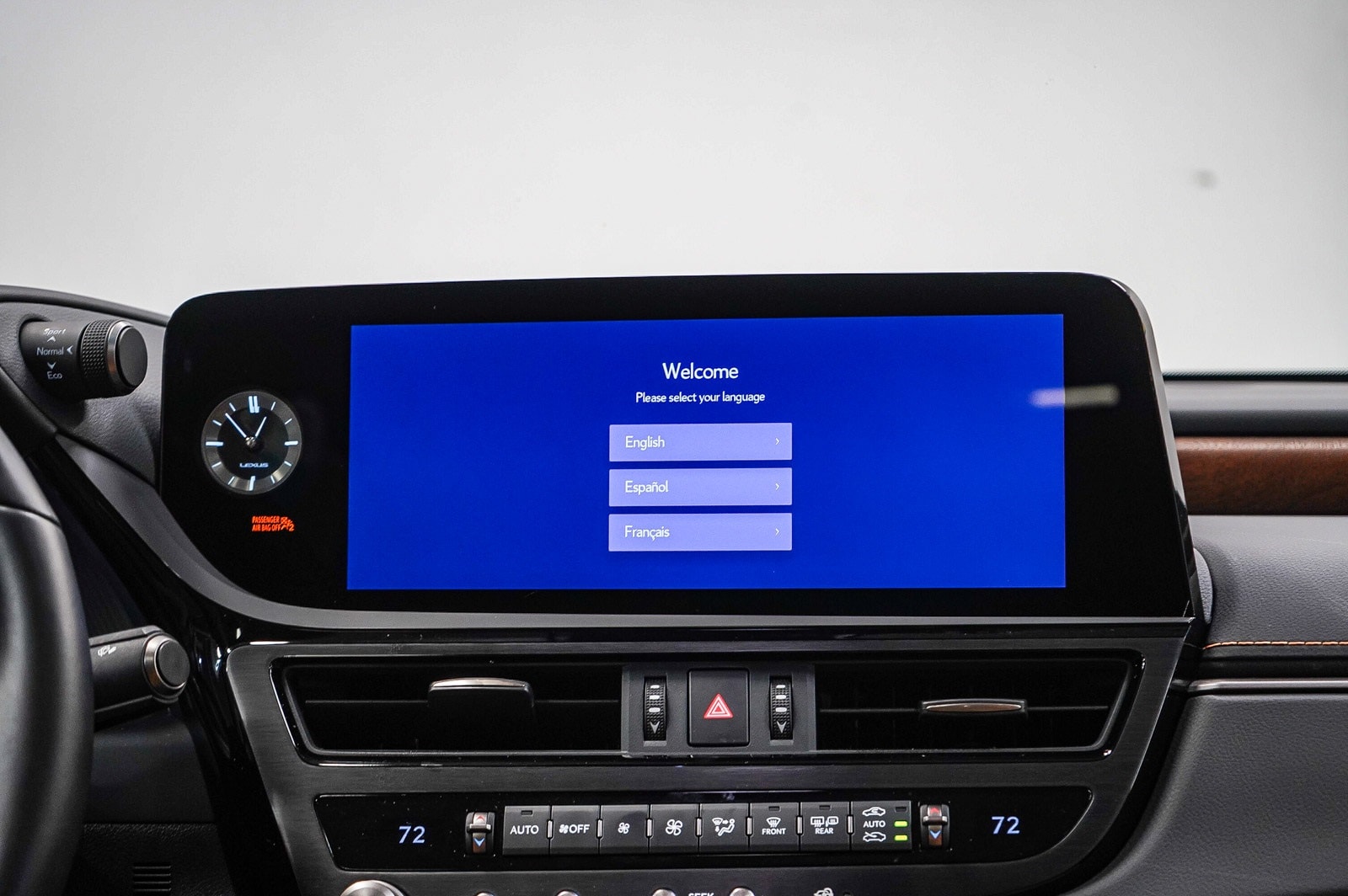 Thumbnail: 2025 Lexus ES - 14