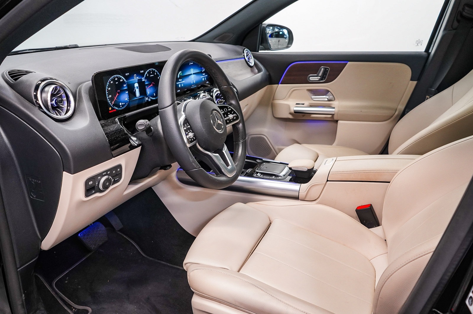 Thumbnail: 2022 Mercedes-Benz GLA - 18
