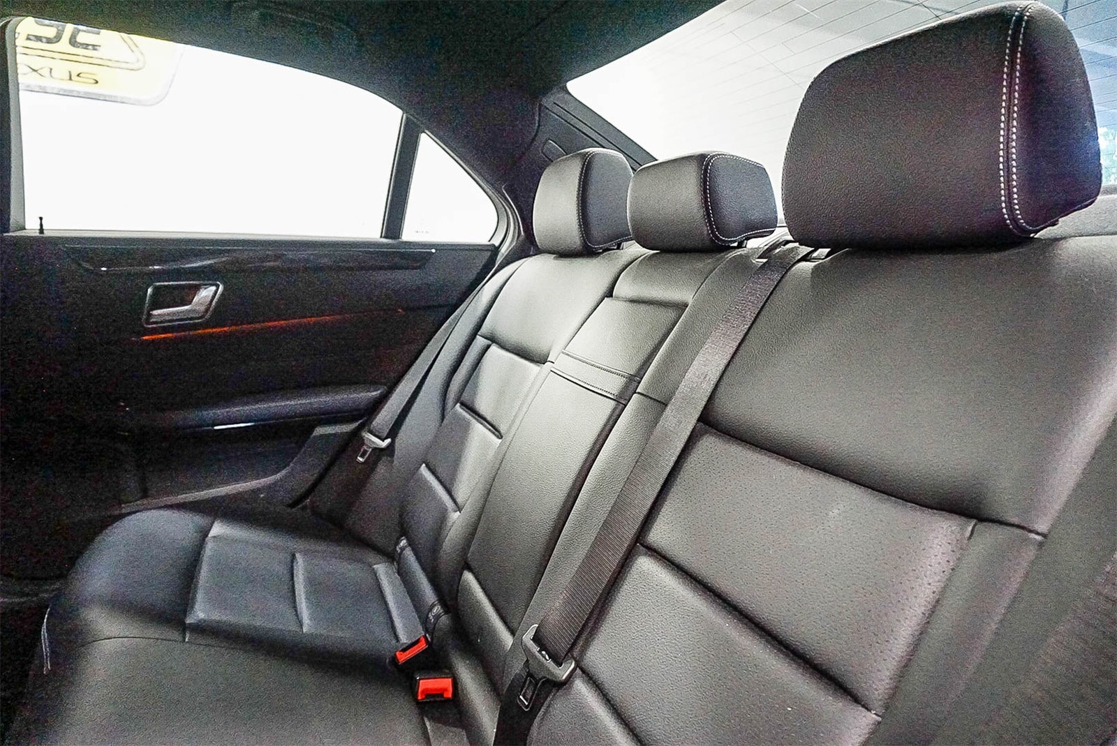 Thumbnail: 2016 Mercedes-Benz E-Class - 19