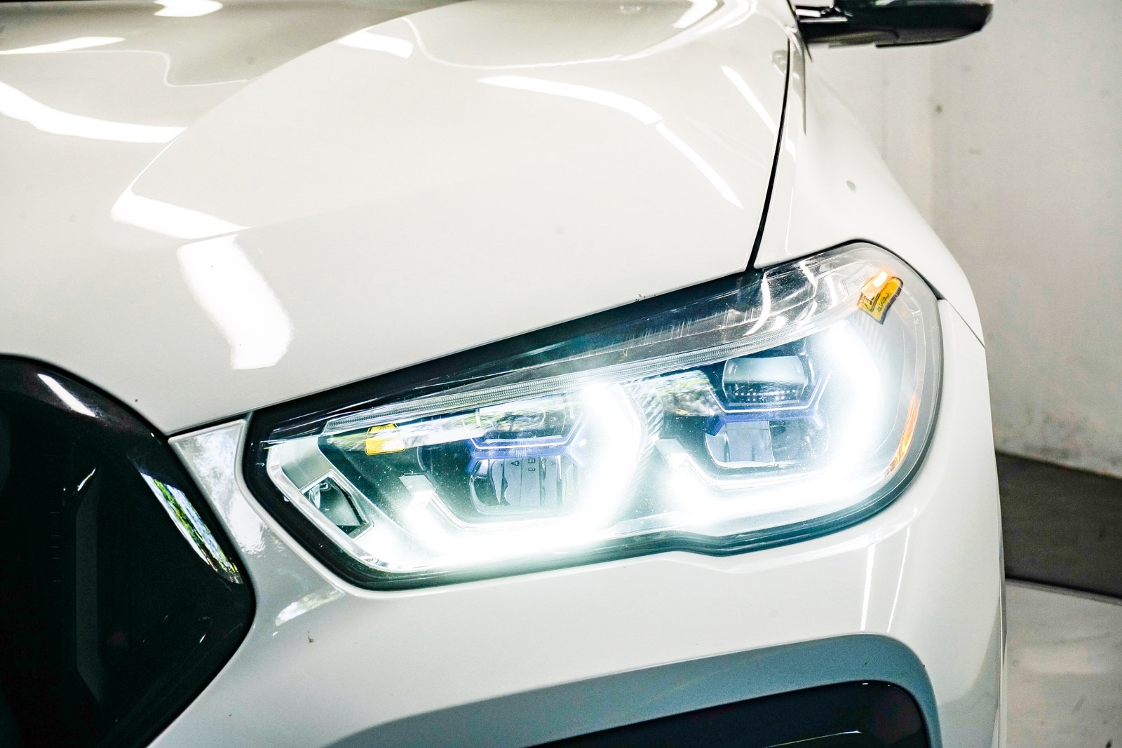 Thumbnail: 2022 BMW X6 - 7