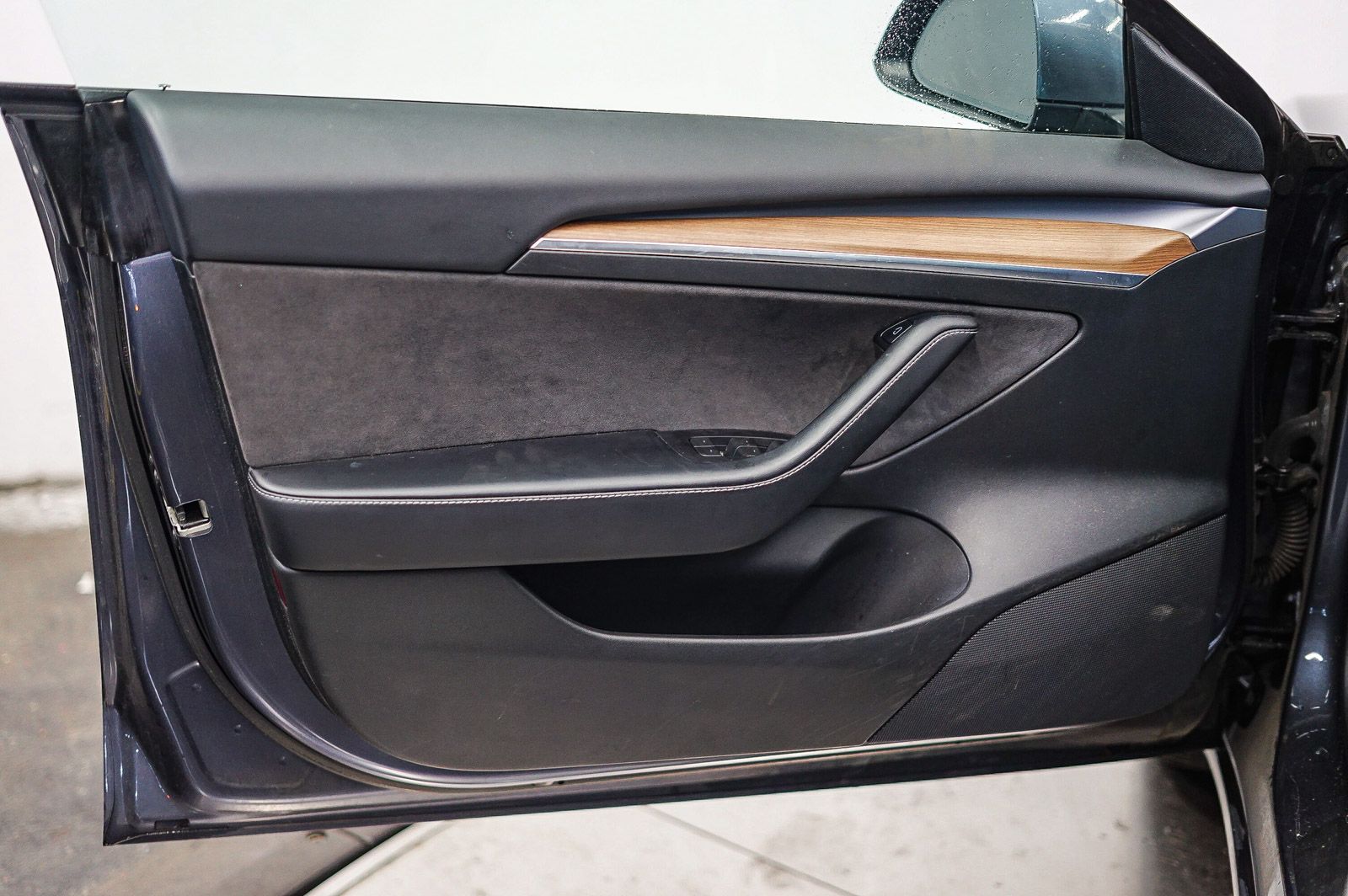 Thumbnail: 2021 Tesla Model 3 - 22