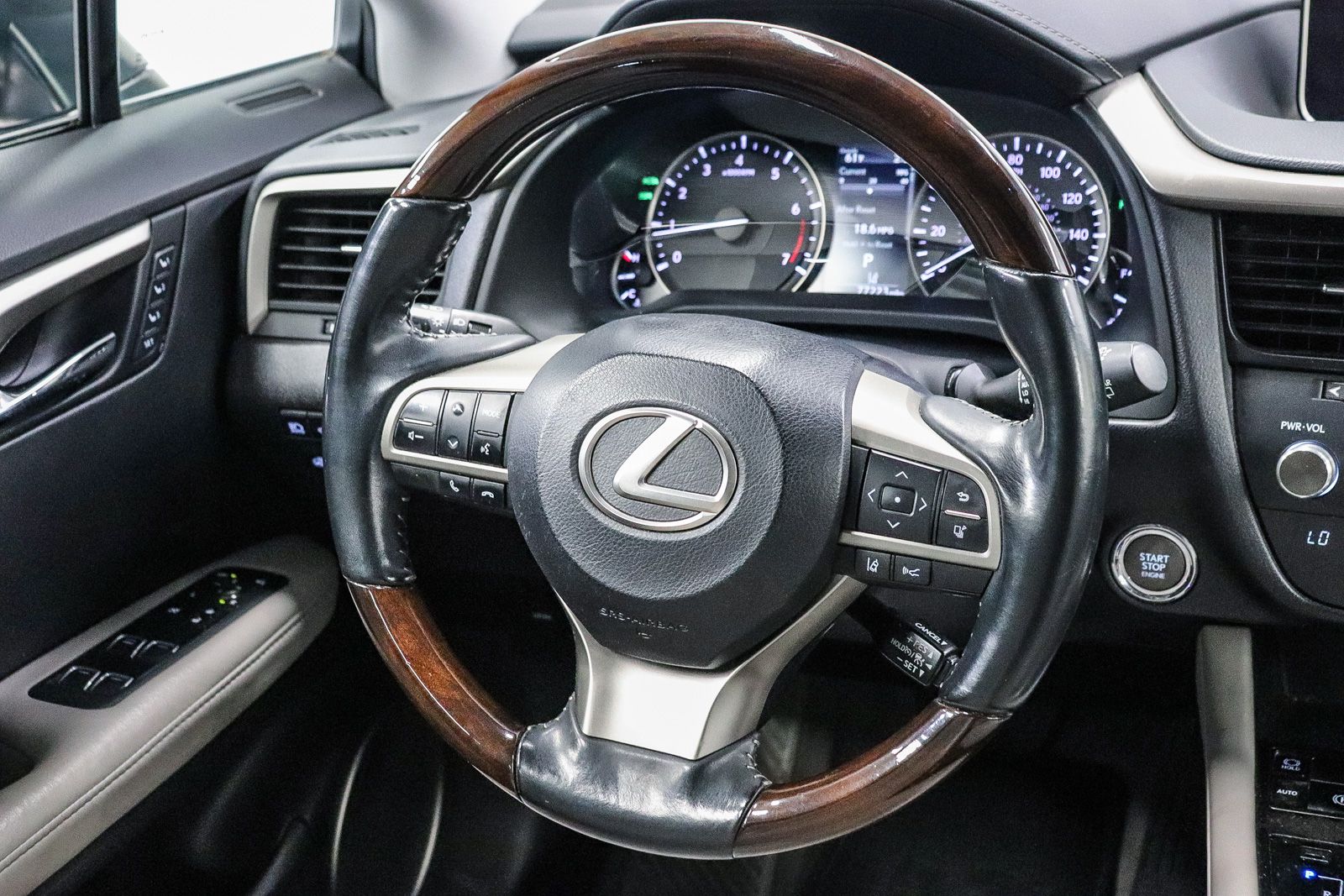Thumbnail: 2017 Lexus RX - 16