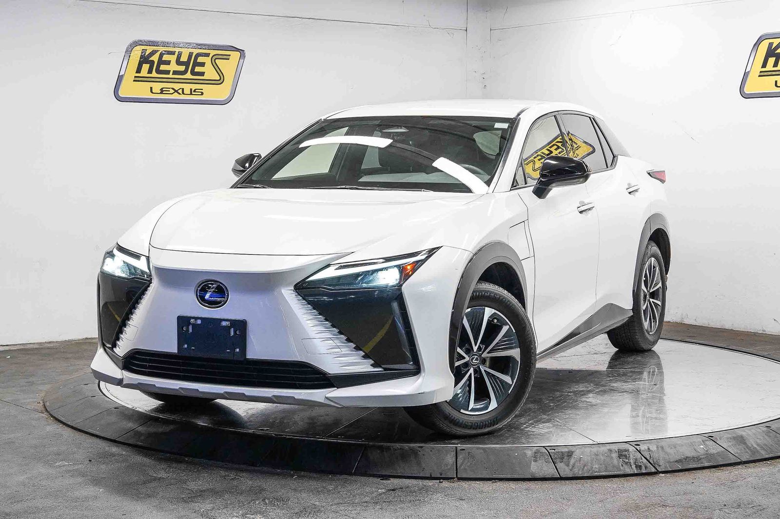 2024 Lexus RZ 450e -
                  Van Nuys, CA