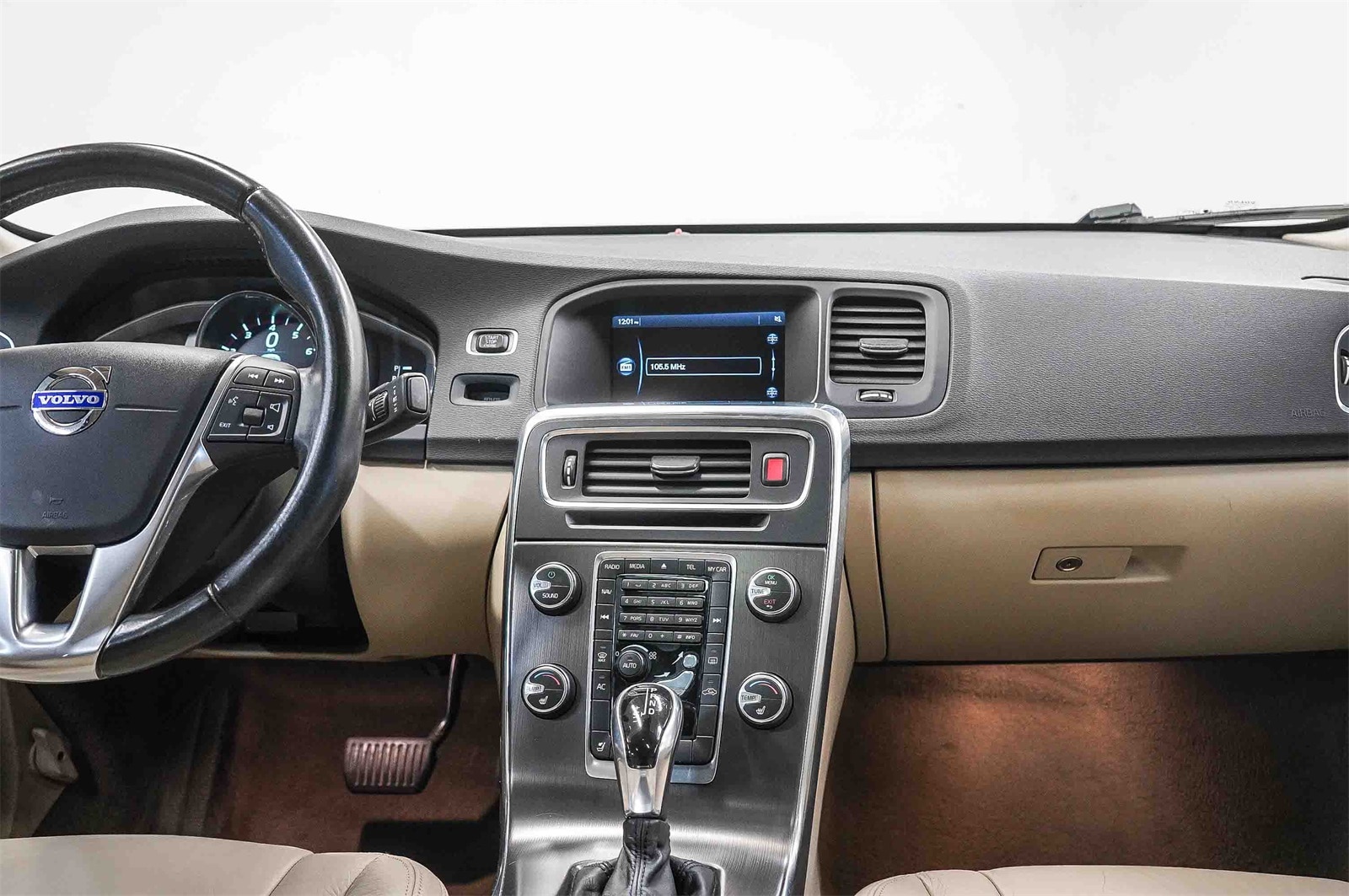 Thumbnail: 2014 Volvo S60 - 13