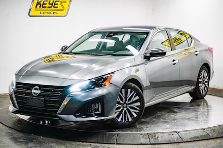 2024 Nissan Altima 2.5 SV Sedan