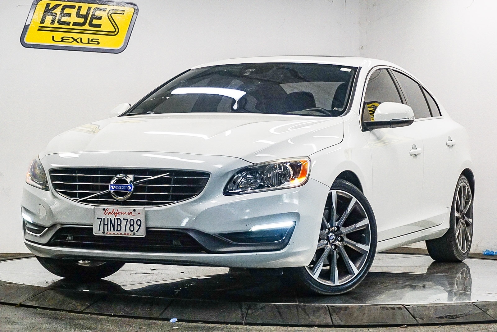 2015 Volvo S60 T5 -
                  Van Nuys, CA
