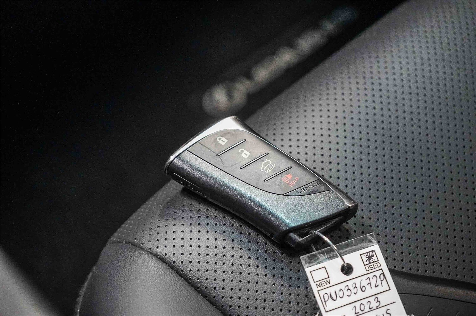 Thumbnail: 2023 Lexus ES - 27