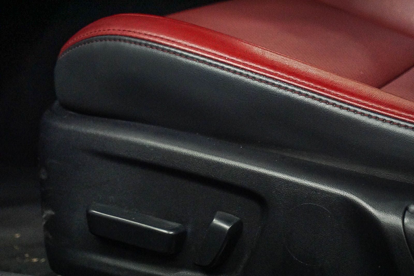 Thumbnail: 2022 Lexus IS - 20