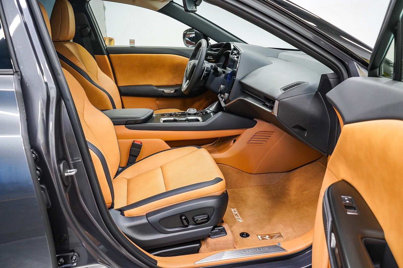 Thumbnail: 2025 Lexus RZ - 16