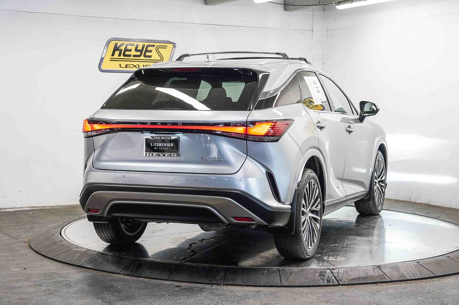 Thumbnail: 2023 Lexus RX - 4