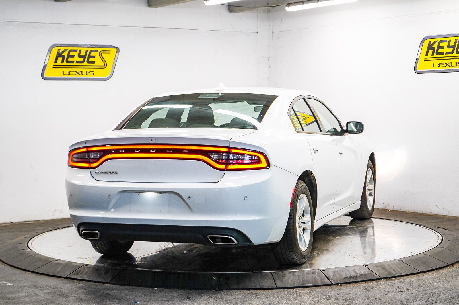 Thumbnail: 2023 Dodge Charger - 4