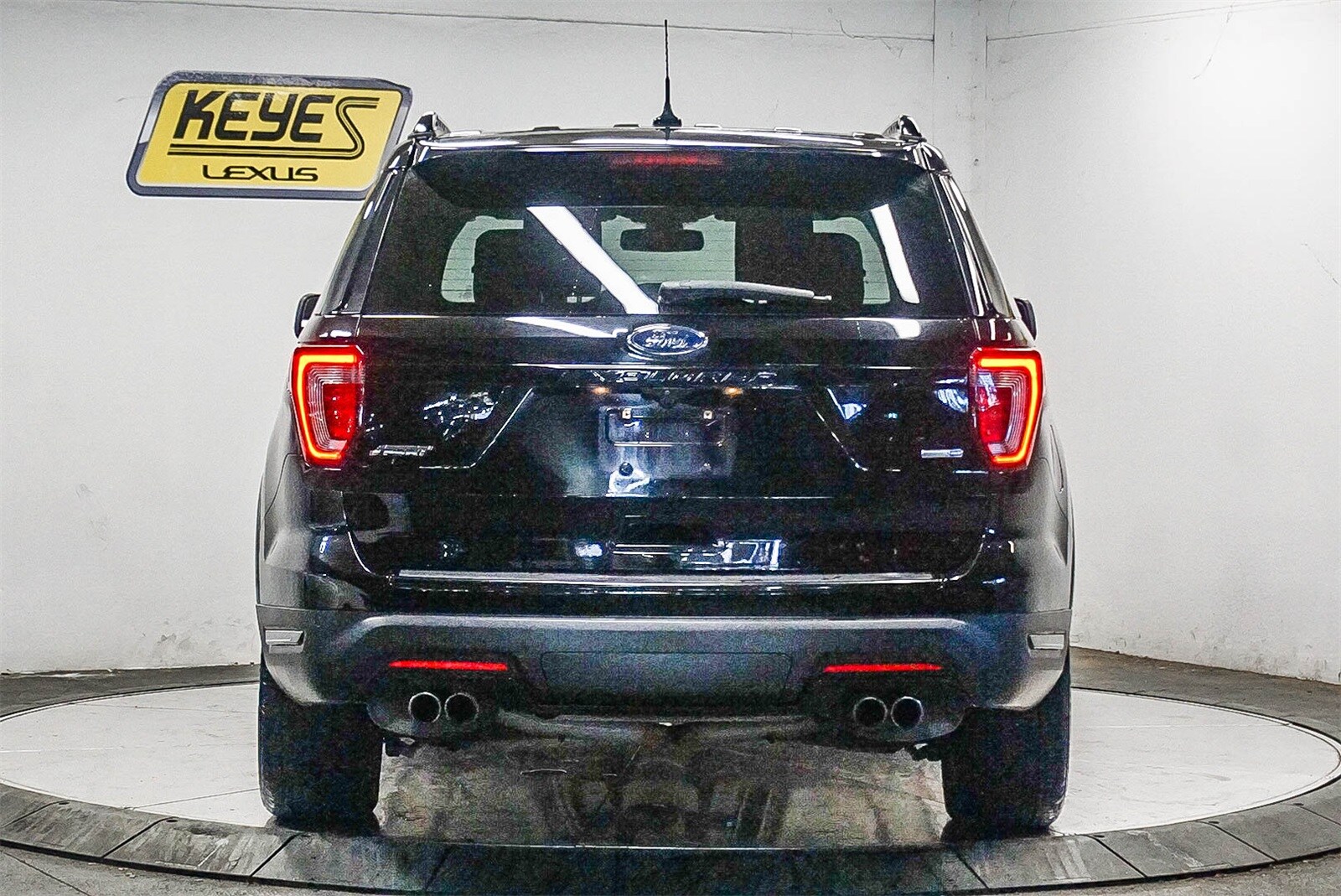 Thumbnail: 2018 Ford Explorer - 3