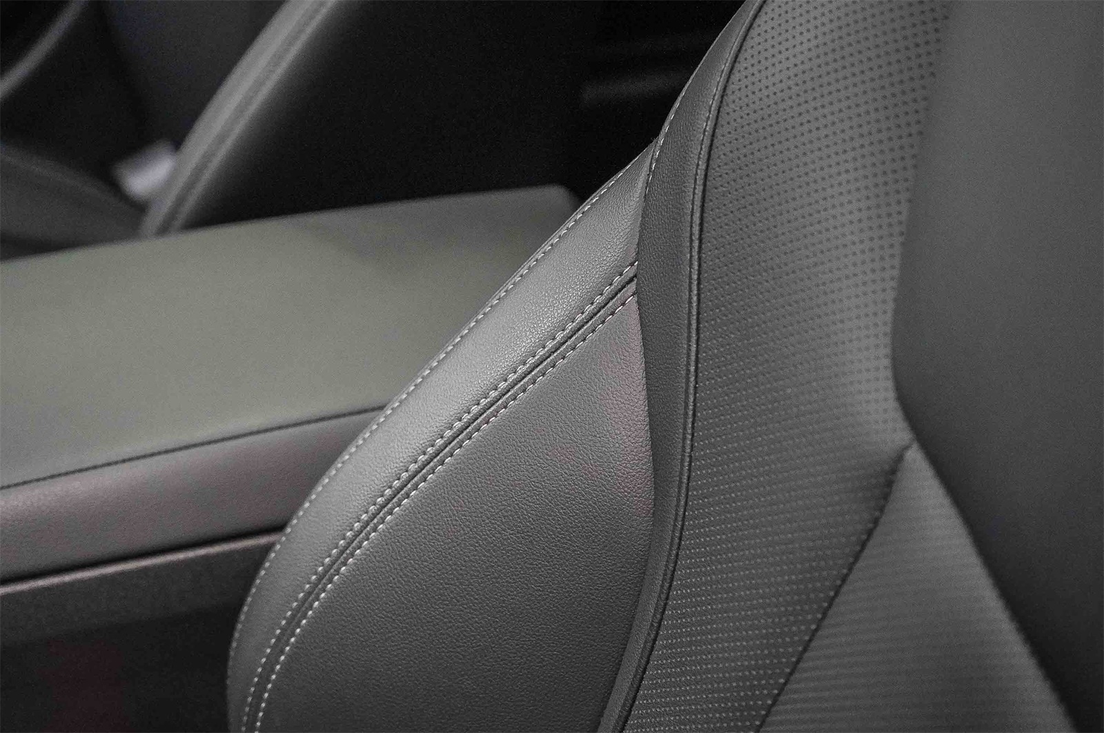 Thumbnail: 2023 BMW 3 Series - 19