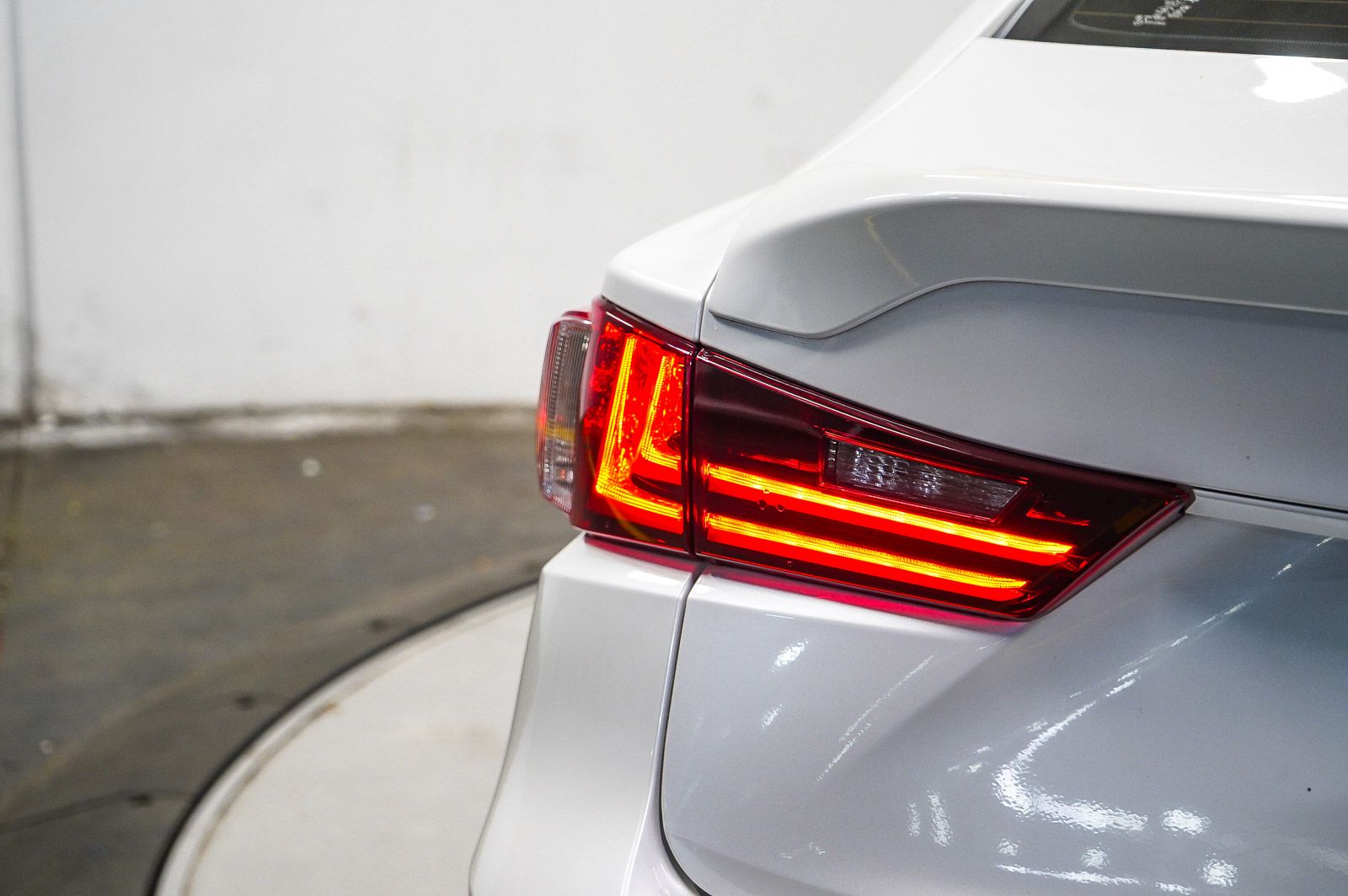 Thumbnail: 2016 Lexus IS - 11